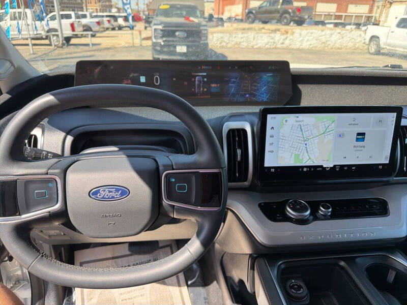 2025 Ford Expedition Active