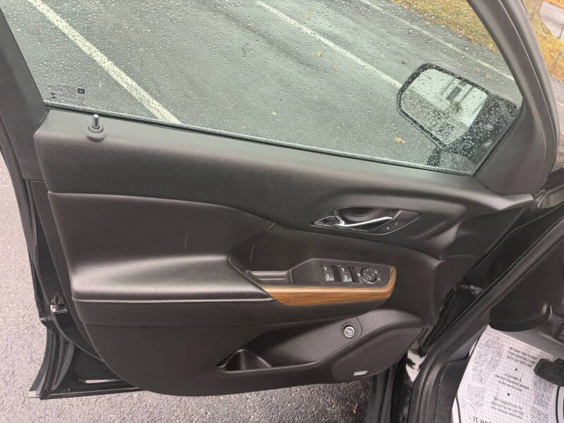 2018 GMC Acadia SLE-2