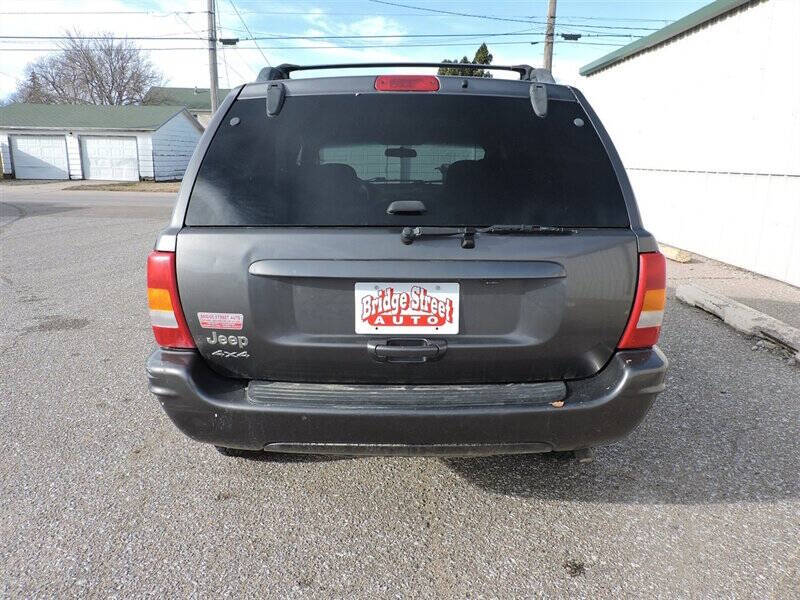 2004 Jeep Grand Cherokee Laredo