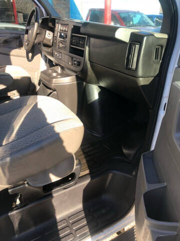 2015 Chevrolet Express LS 2500