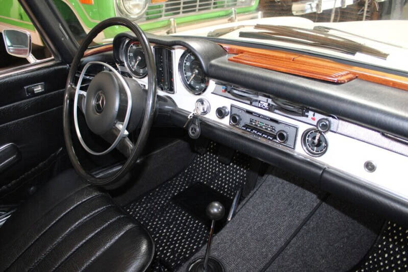 1969 Mercedes-Benz SL-Class