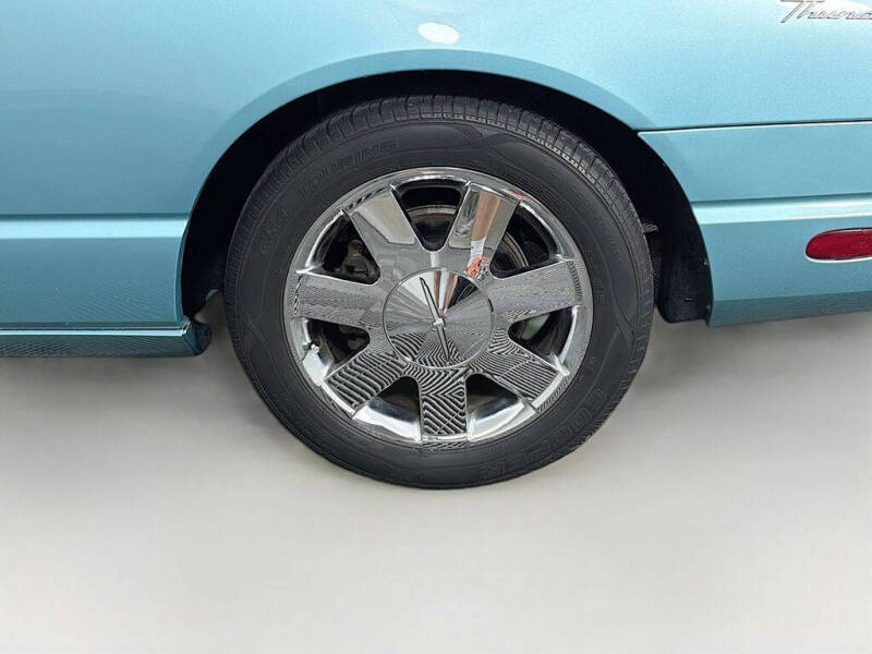 2002 Ford Thunderbird Deluxe
