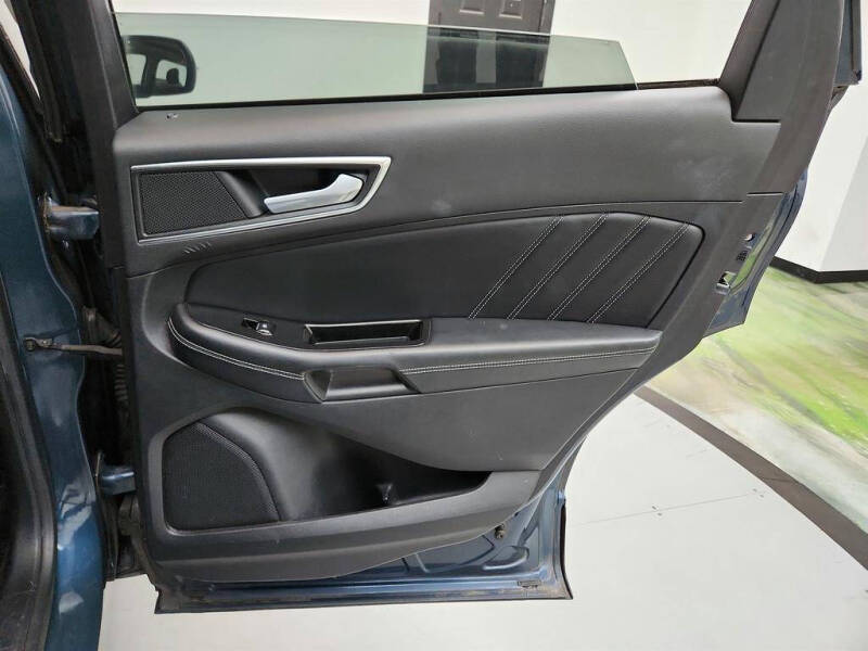 2016 Ford Edge Sport