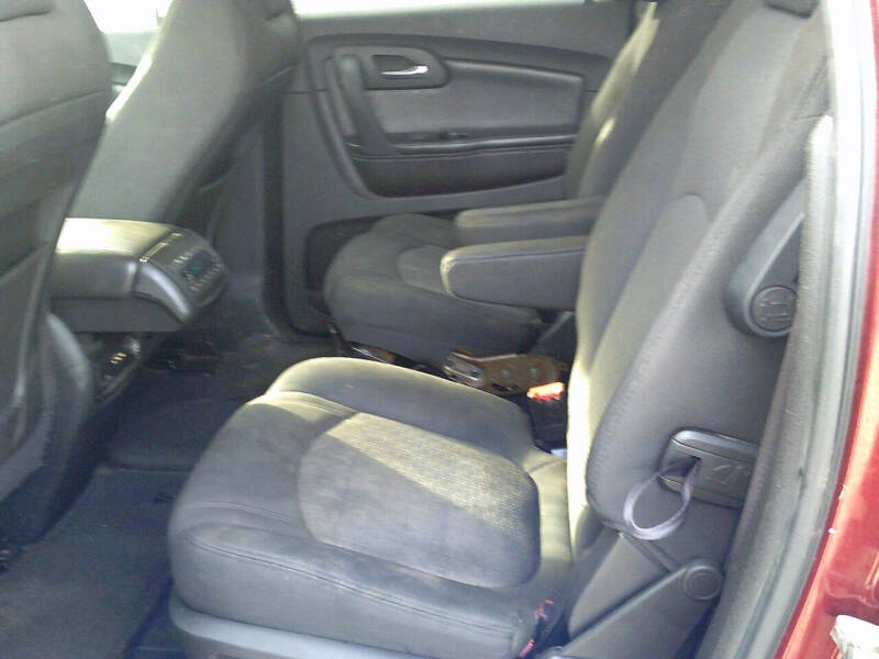 2011 Chevrolet Traverse LT