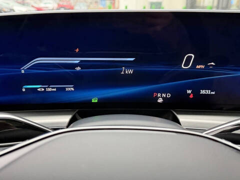 2025 Cadillac LYRIQ Luxury 1