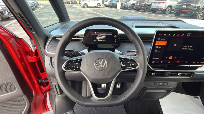 2025 Volkswagen ID. Buzz Pro S Plus 4Motion