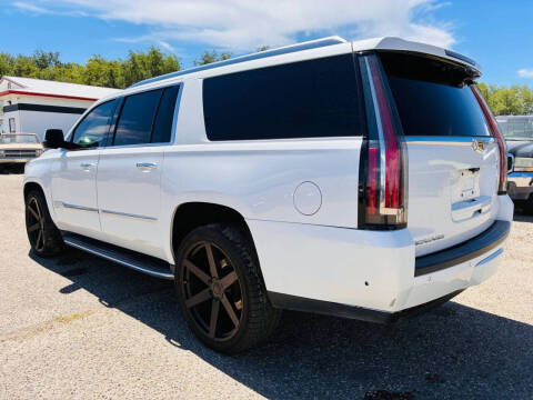 2017 Cadillac Escalade ESV Luxury