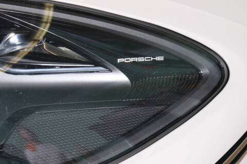 2021 Porsche Macan Turbo