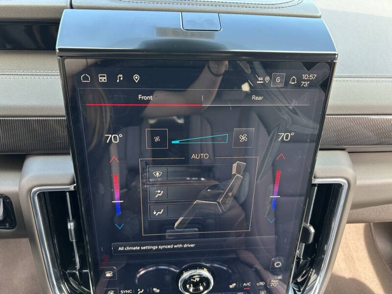 2025 GMC Yukon Elevation