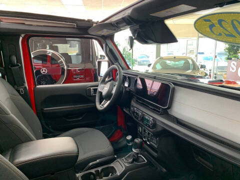 2025 Jeep Wrangler Sahara 4xe