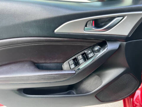 2018 Mazda MAZDA3 Touring