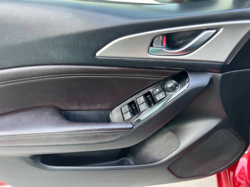 2018 Mazda MAZDA3 Touring
