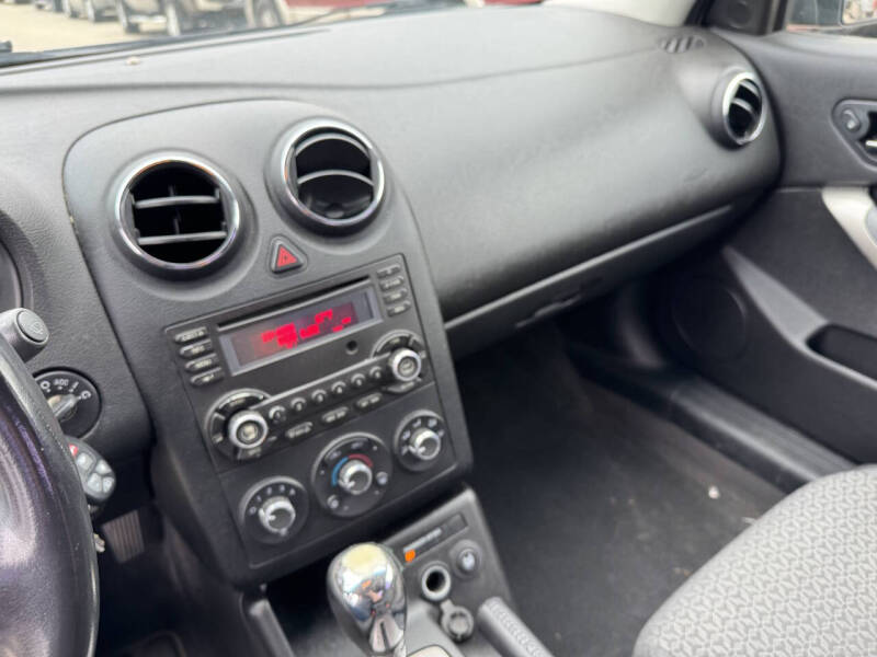 2009 Pontiac G6 G6 photo 12