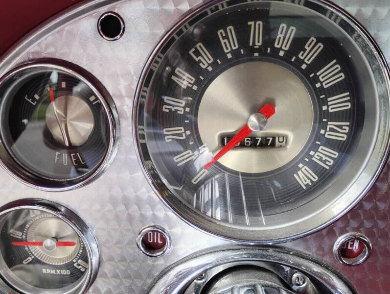 1957 Ford Thunderbird