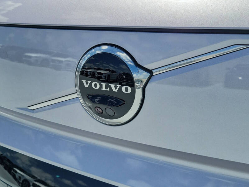 2026 Volvo EX90 Plus