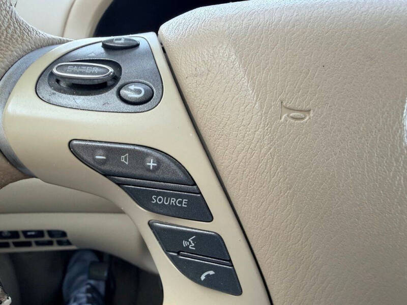 2013 Nissan Pathfinder Platinum