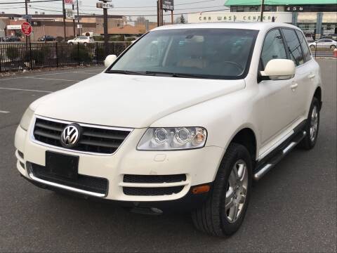 2006 Volkswagen Touareg for sale at MAGIC AUTO SALES in Little Ferry NJ