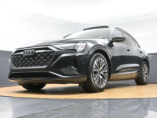 2024 Audi Q8 e-tron quattro Premium Plus