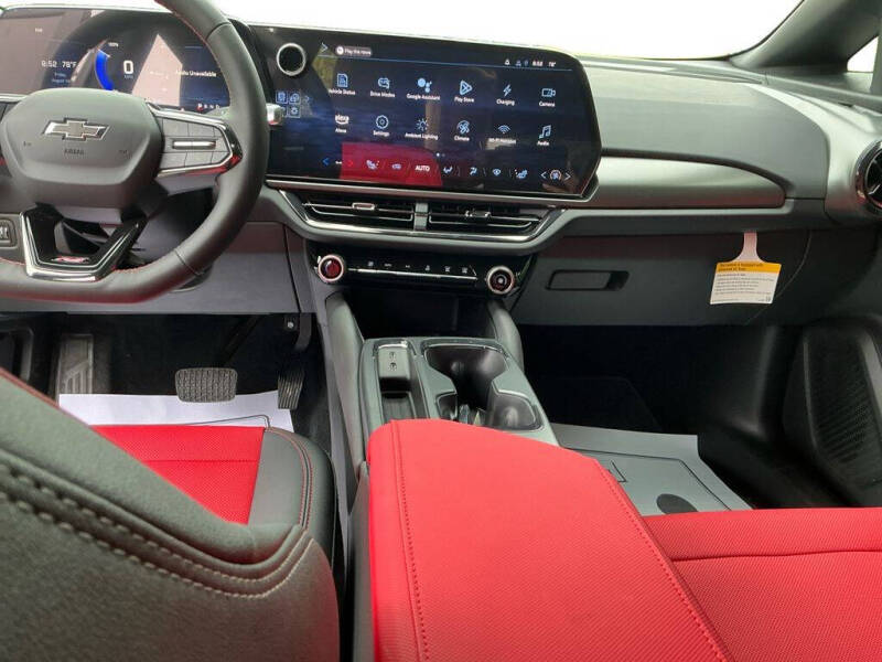 2025 Chevrolet Equinox EV RS