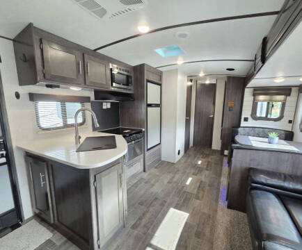 2019 Crossroads RV Sunset Trail Super Lite