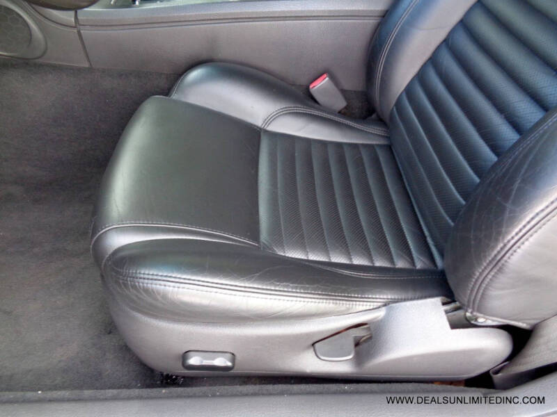 2002 Ford Thunderbird Deluxe