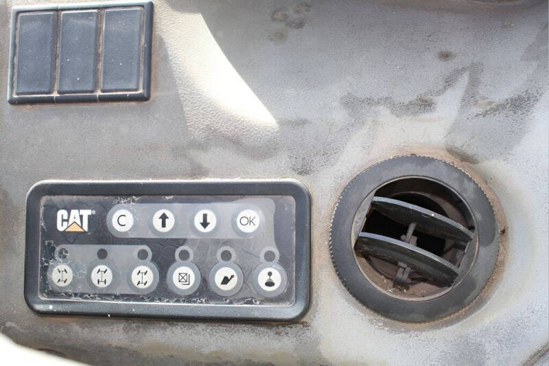 2011 Caterpillar TH514