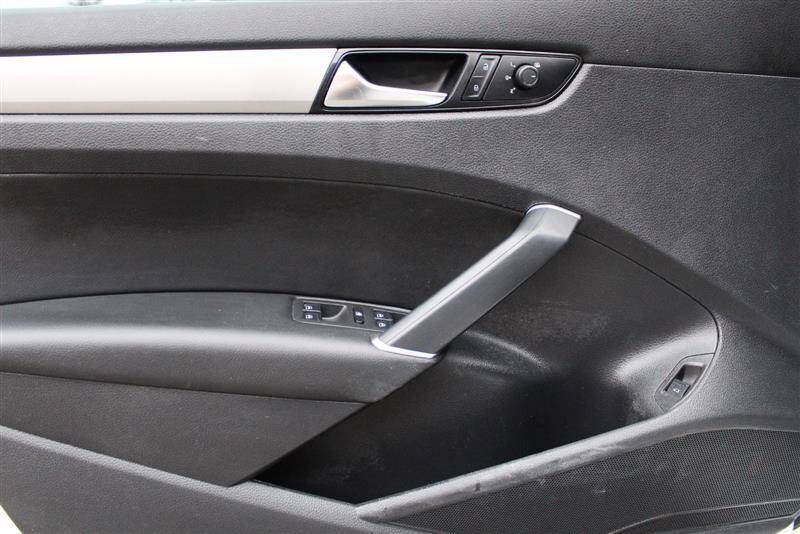 2021 Volkswagen Passat SE