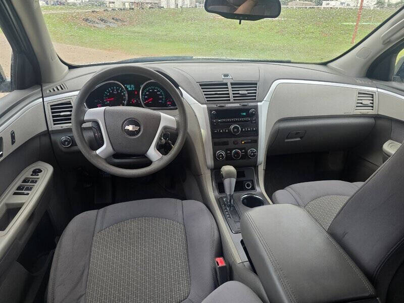 2010 Chevrolet Traverse LS