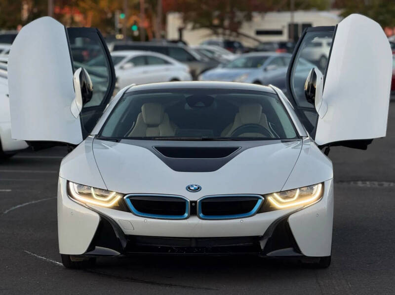 2016 BMW i8