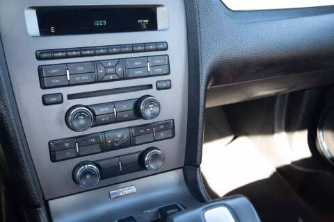 2011 Ford Mustang V6 Premium