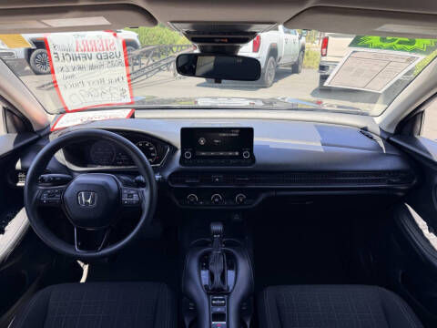 2025 Honda HR-V LX