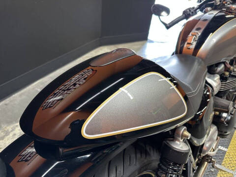 2017 Triumph Street Cup Jet Black/Silver Ic