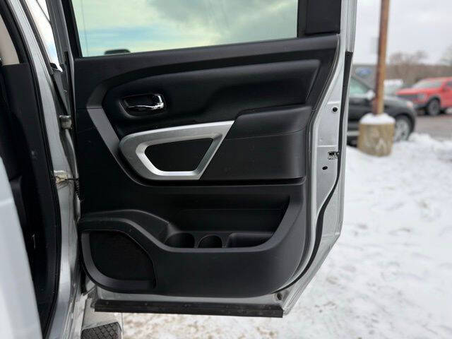 2016 Nissan Titan XD