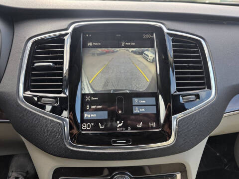 2016 Volvo XC90 T6 Momentum