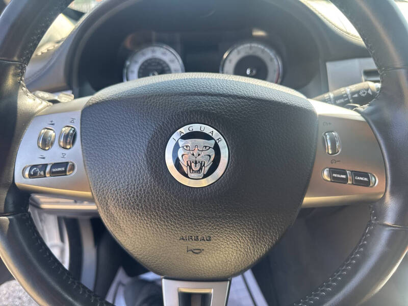 2011 Jaguar XF Premium