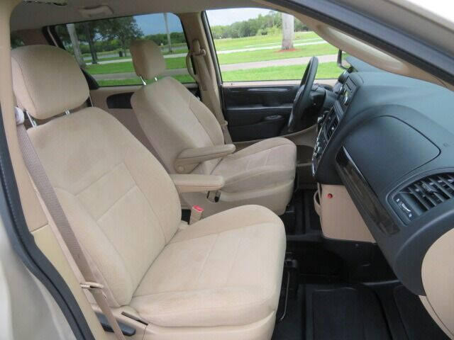 2013 Dodge Grand Caravan SE