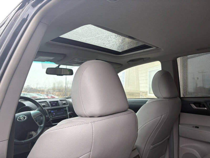 2013 Toyota Highlander SE