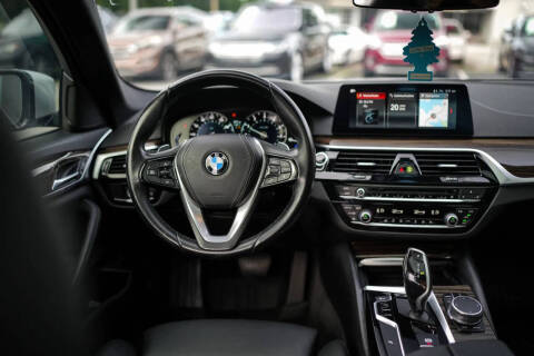 2019 BMW 5 Series 530i