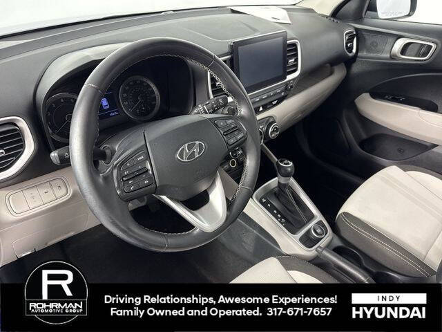 2022 Hyundai Venue SEL