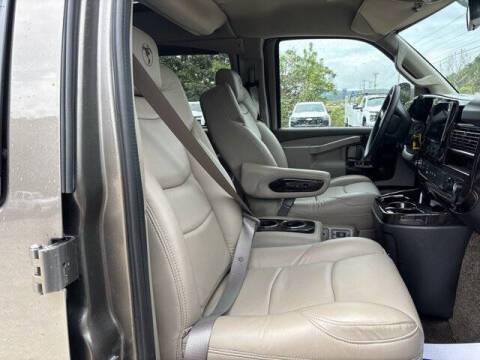 2025 Chevrolet Express 2500