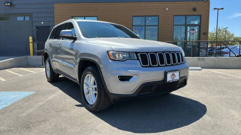 2018 Jeep Grand Cherokee Laredo E