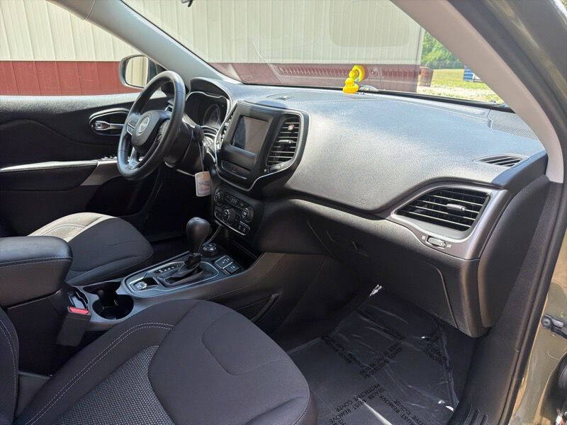 2019 Jeep Cherokee Latitude