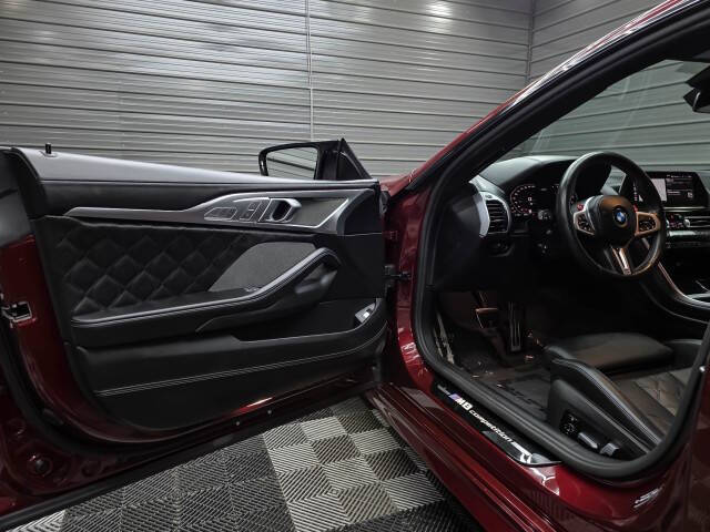 2021 BMW M8