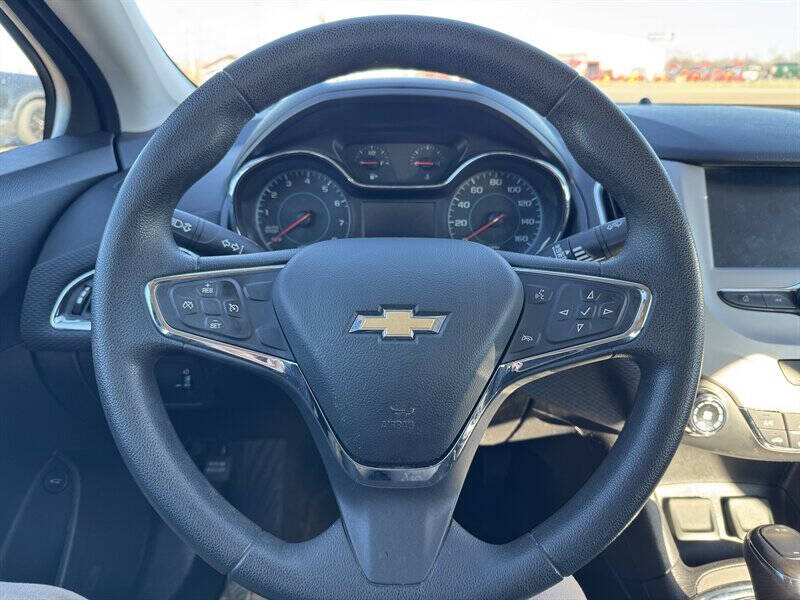 2018 Chevrolet Cruze LS Auto