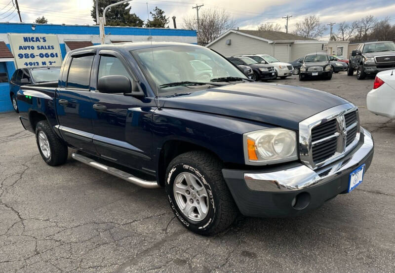 2005 Dodge Dakota for sale at NICAS AUTO SALES INC in Loves Park IL