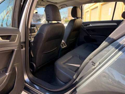2016 Volkswagen Golf TSI SE