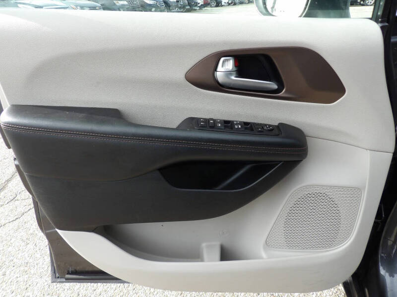 2018 Chrysler Pacifica Touring L