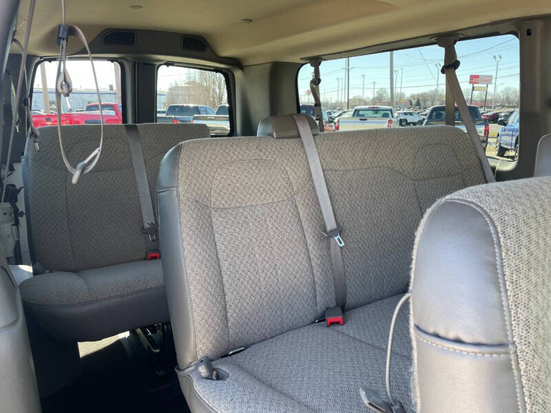2023 GMC Savana LS 3500
