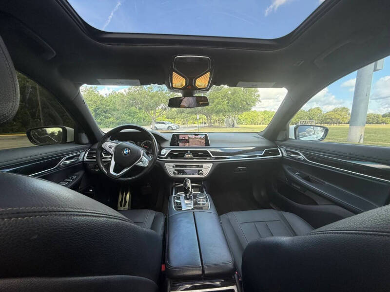2017 BMW 7 Series 740i