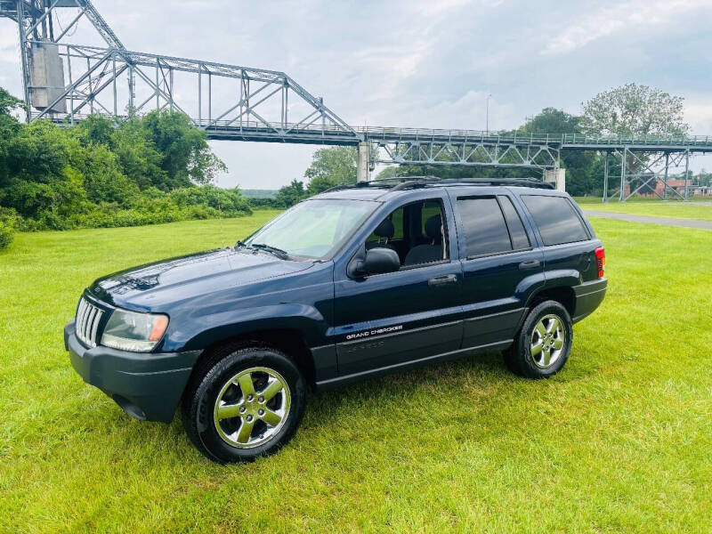 Used 2004 Jeep Grand Cherokee Laredo with VIN 1J4GW48SX4C353094 for sale in Burlington, NJ